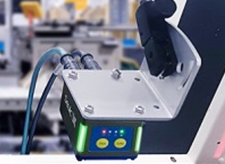 東集X4工業讀碼器助力光伏產業，打造智慧生產線