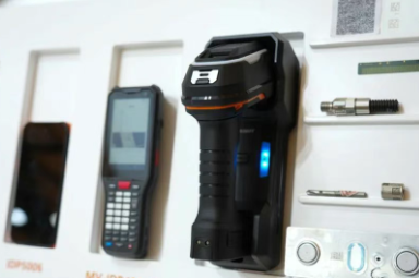 ?？禉C器人憑工業相機、視覺矩陣、讀碼器控制器閃耀 VisionChina2025