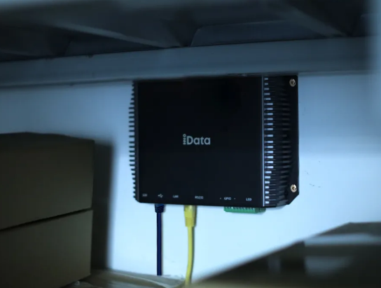 idata UR4 四端口固定式RFID讀寫器.png idata UR4 四端口固定式RFID讀寫器.png